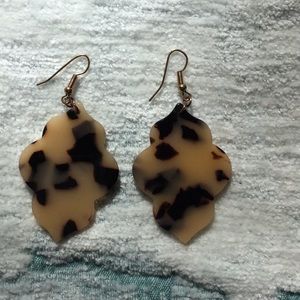 Tortoise Pattern Kendra Scott style Earrings